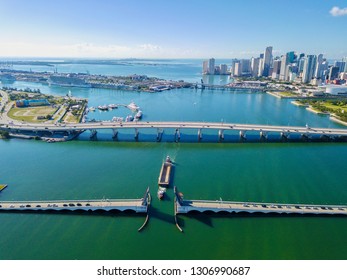 Beauty of bay of Miami
