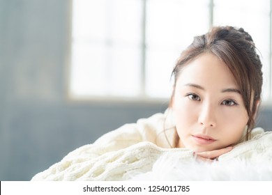 女性 モデル 日本人 30代 の画像 写真素材 ベクター画像 Shutterstock