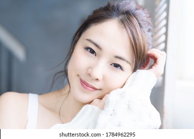 女性 モデル 日本人 30代 の画像 写真素材 ベクター画像 Shutterstock