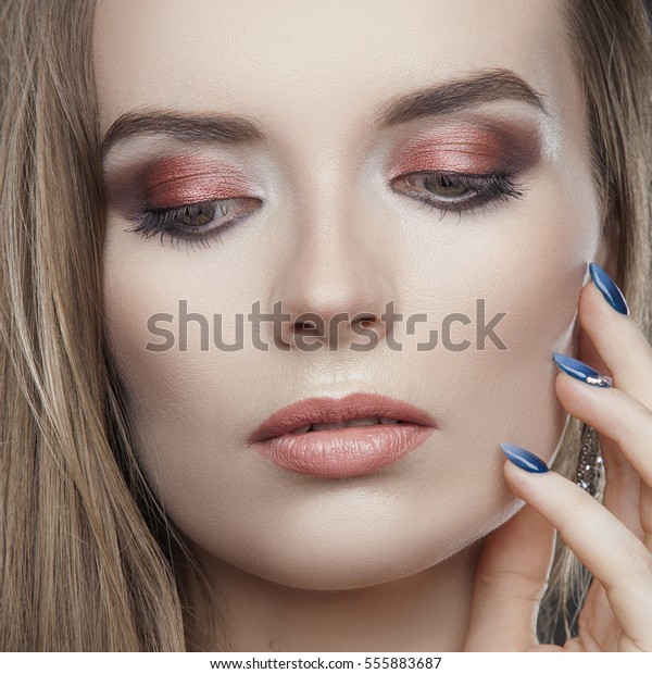 Beauty Face Young Blonde Hair Girl Stock Photo Edit Now 555883687