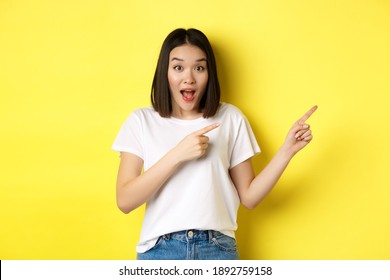 137,025 Asian woman pointing Images, Stock Photos & Vectors | Shutterstock