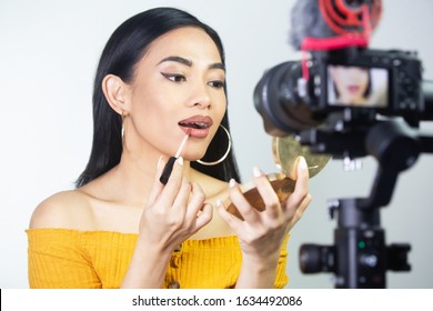 Beauty Guru Recording A Make Up Tutorial Video