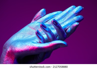 2,044 Silver Body Painting Images, Stock Photos & Vectors | Shutterstock