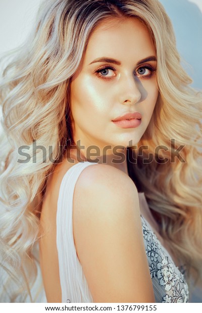 Beauty Lady Wedding Hairstyle Long Curly Stock Photo Edit