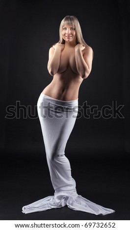 Nude girl in mermaid costume pic