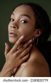 Beauty Photo Of Young Elegant African American Woman. Hands Poses. Gentle Portrait.  Fashion Beauty Close Up Portrait. Nude Make-up. Studio Photoshoot. Female Model. Beautiful Girl