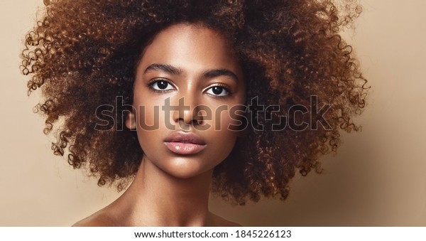 Beauty Portrait African American Girl Clean Foto Stock 1845226123 Shutterstock 4064