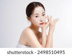  Beauty portraits of beautiful young Asian woman