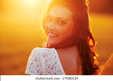 Beauty Sunshine Girl Portrait. Happy Woman Smiling.