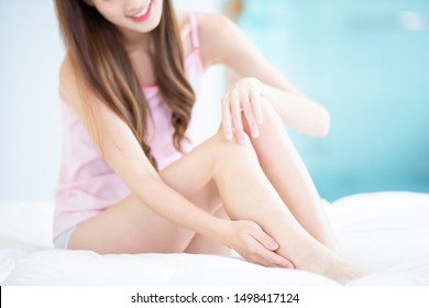 女性 日本人 脱毛 エステ の画像 写真素材 ベクター画像 Shutterstock