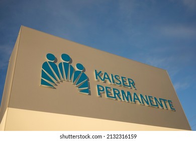Beaverton, OR, USA - Nov 23, 2021: Closeup of Kaiser Permanente logo seen at its medical and dental office in Beaverton, Oregon. Kaiser Permanente is an American integrated managed care consortium.