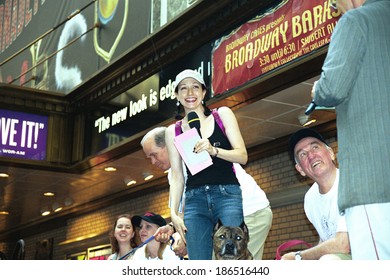 Bebe Neuwirth At BROADWAY BARKS, Shubert Alley NY, 7/12/2003