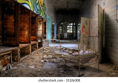 824 Dirty hospital bed Images, Stock Photos & Vectors | Shutterstock