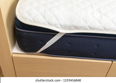 Bed Mattress And Padding Pad