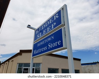 Bedder Sleep Mattress Store, Former Pawn Shop - Standalone Sign (Cheyenne, Wyoming, USA) - 06\13\2021