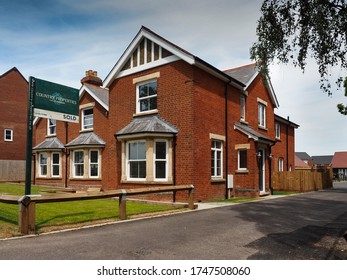 BEDFORDSHIRE, UK: 02 JUNE 2020 - A New Home Is Sold As The Housing Market Begins To Pick Up At The End Of Coronavirus Lockdown