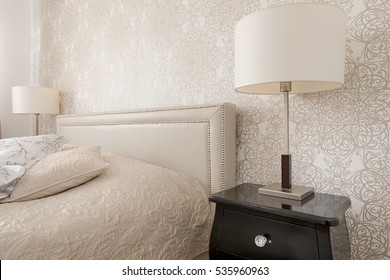 55,095 Bedroom Wallpaper Images, Stock Photos & Vectors | Shutterstock