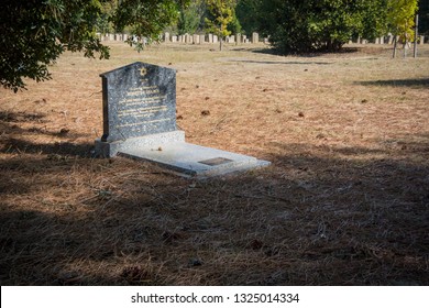 BEECHWORTH, VICTORIA, AUSTRALIA, APRIL 2018 - Grave Of Rosetta Isaacs, Sister Of Sir Isaac Isaacs, The First Australian Born Governor General Of Australia, In The Cemetery At Beechworth, Victoria, Aus