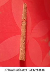 A Beedi Thin Cigarette Tobacco Flake