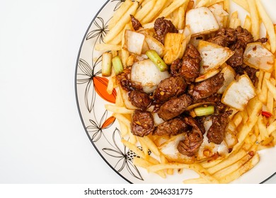 Beef Chunks With Onion And Fries