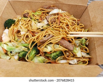 Beef Lo Mein In A Container