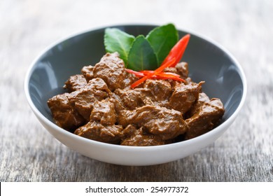 Beef Rendang, Indonesian food