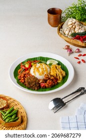 Beef Rendang or Nasi Rendang Sapi is a Minang dish originating from the Minangkabau region in West Sumatra, Indonesia. 

Beef Rendang is Popular food for breaking fast during Ramadan. Ramadan Food. 
