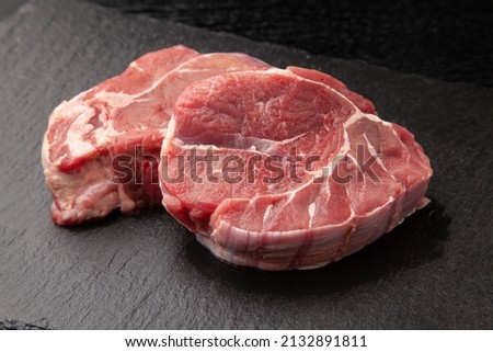 beef shin; beef shank; gravy beef