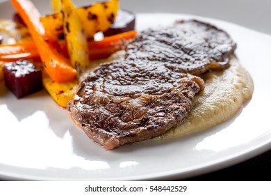 Beefsteak With Puree And Vegtables