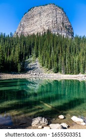 The Beehive - Lake Louise - Alberta - Canada