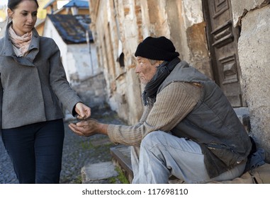 6,544 Giving Money To Homeless Images, Stock Photos & Vectors ...