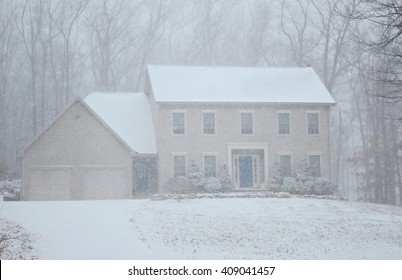 Beginning Of Blizzard 2016 In CT.  Typical New England Home In Winter.