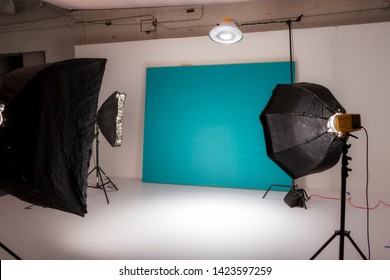 Behind The Scenes Of An Empty Studio Shoot