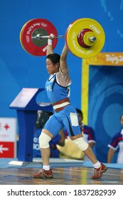 BEIJING - AUGUST 9: Chinese Taipei Chen, Who Won The Bronze Medal In 48 Kilograms Of Women's Weight And Weightlifting At The 2008 Beijing Olympics, Lifting Weightlifting.