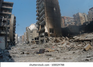 BEIRUT, LEBANON - JULY 26 : Buildings Destroyed By Israeli Bombing In The City Of Beirut On July 26. 2006, Beirut,Lebanon.