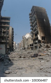 BEIRUT, LEBANON - JULY 26 : Buildings Destroyed By Israeli Bombing In The City Of Beirut On July 26. 2006, Beirut,Lebanon.