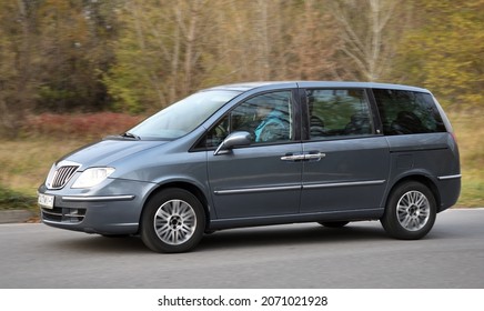 Belarus, Minsk -24.10.2021:Lancia Phedra Large Minivan 2010 Produced By Citroen, Peugeot, Fiat And Lancia, Which Were Produced At The Sevel Nord Joint Plant In France.