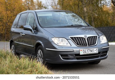 Belarus, Minsk -24.10.2021:Lancia Phedra Large Minivan 2010 Produced By Citroen, Peugeot, Fiat And Lancia, Which Were Produced At The Sevel Nord Joint Plant In France.