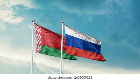 Banderas de la amistad de Bielorrusia y Rusia ondean en el cielo. Bandera de país doble ondeando con mástil. Bielorrusia Bandera nacional de Rusia para el Acuerdo.
