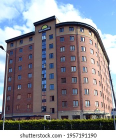 BELFAST, NORTHERN IRELAND - 21 MAY 2011: The Days Hotel Is Close To The Great Victoria Street Railway Station.