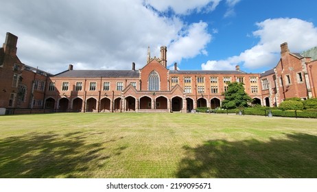 Belfast, The UK - 29 Th July 2022 - This Is Queens University Belfast