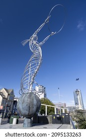 BELFAST, UNITED KINGDOM - Oct 04, 2021: A Vertical Shot Of A Modern Art Installation In Belfast Called The Beacon Of Hope Nicknamed The Thing With A Ring 