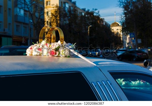 Belgorod/Russia -
10 13 2018 : limousine wedding
rings