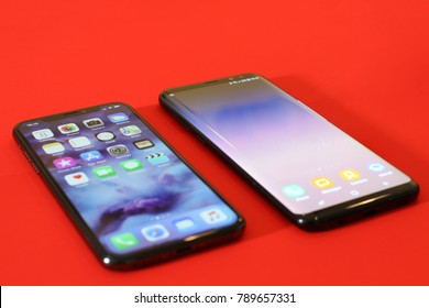 Samsung Galaxy S8 Plus Images Stock Photos Vectors Shutterstock