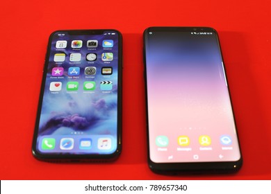 Samsung Galaxy S8 Plus Images Stock Photos Vectors Shutterstock