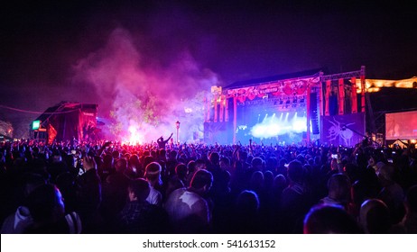 346,796 Music festival stage Images, Stock Photos & Vectors | Shutterstock