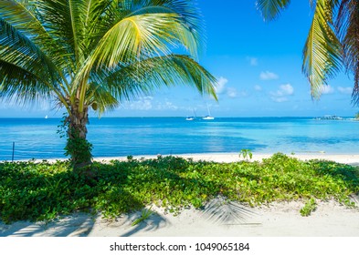 Belize Cayes - Small Tropical Island At Barrier Reef With Paradise Beach - Known For Diving, Snorkeling And Relaxing Vacations - Caribbean Sea, Belize, Central America