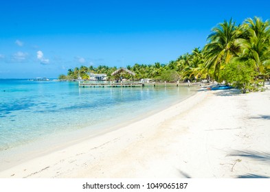 Belize Cayes - Small Tropical Island At Barrier Reef With Paradise Beach - Known For Diving, Snorkeling And Relaxing Vacations - Caribbean Sea, Belize, Central America