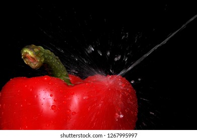 bell pepper splashed with water