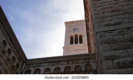 El campanario de la Iglesia de San José. San José es una iglesia católica franciscana en la Ciudad Vieja, construida en 1914 sobre los restos de iglesias mucho más antiguas. Nazaret, Israel
